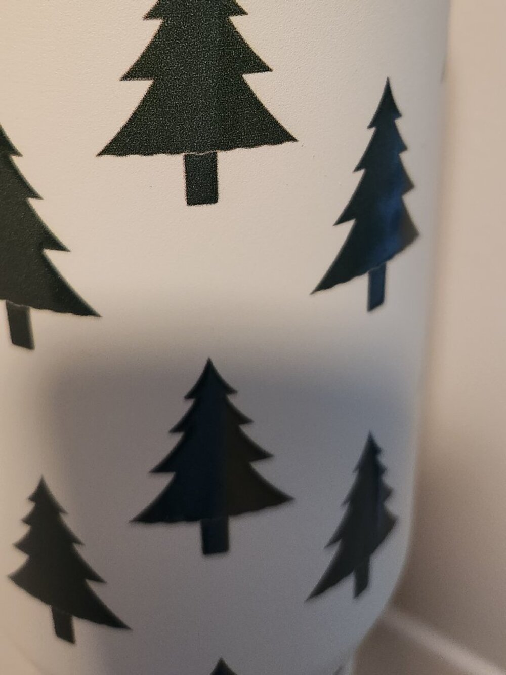 Liquid Flask 40oz Insulated Tumbler - Cream color with Pine Trees - Picture 5 of 7